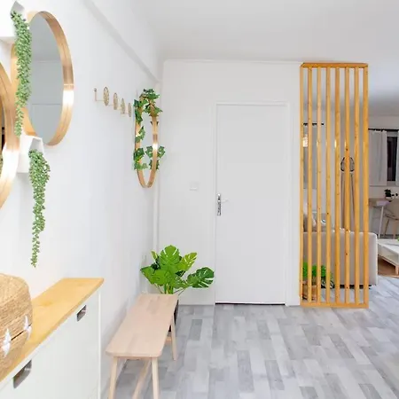 Moderne Et Tropical 15 Min Paris