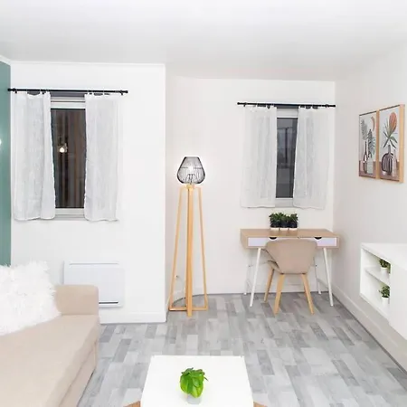Moderne Et Tropical 15 Min Paris